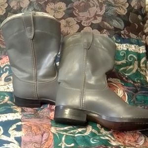 Bronco brand ,grey , size 3 1/2
